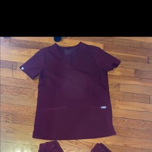 Figs XS Casma top and Zamora joggers lightly worn!